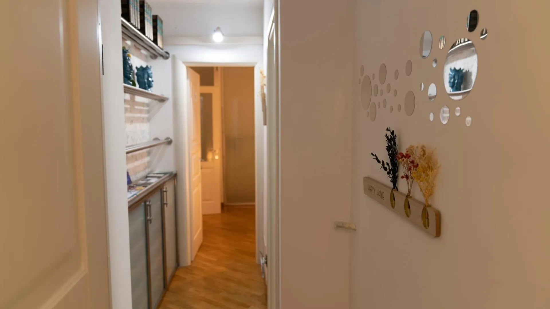 Sant'Eligio Apartments & Rooms Palermo 0*,  Italy