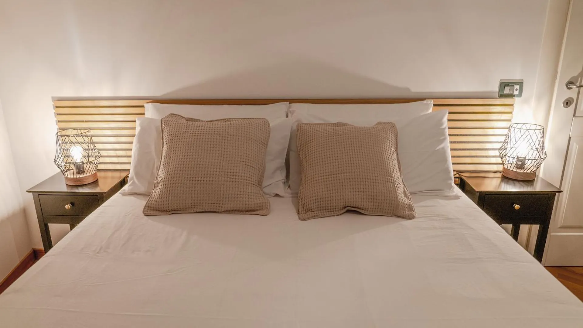 Sant'Eligio Apartments & Rooms Palermo Italy
